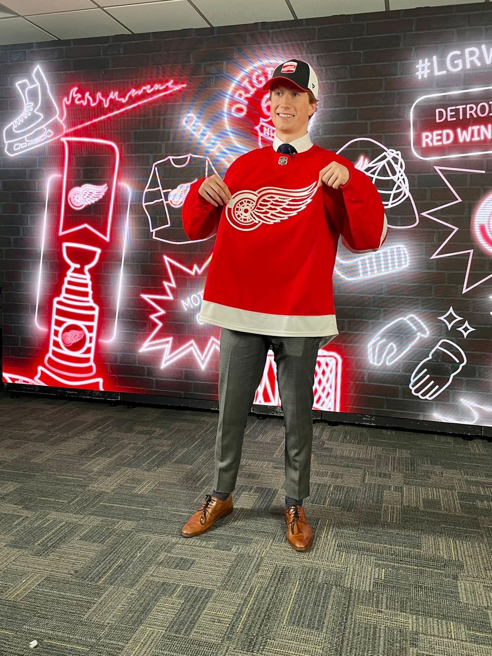 Švéd Axel Sandin Pellikka bol v drafte NHL 2023 draftovaný na 17. mieste tímom Detroit Red Wings.
