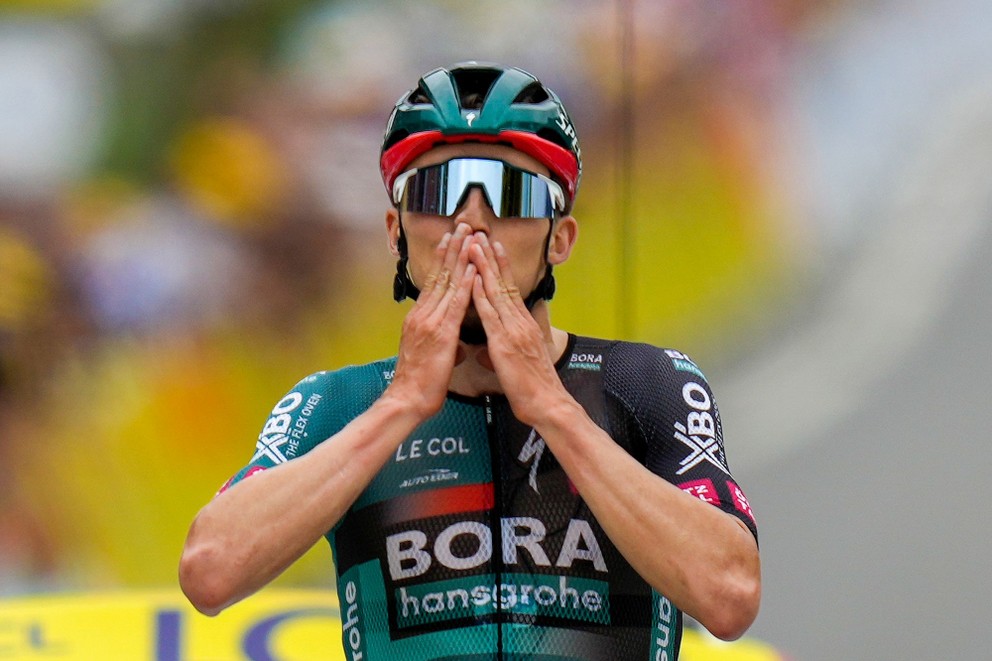Austrálčan Jai Hindley vyhráva 5. etapu na Tour de France 2023. 