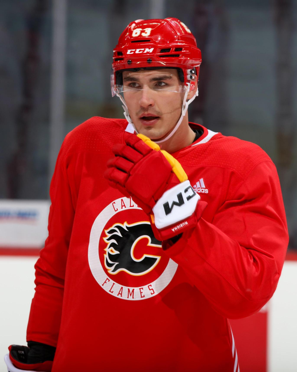 Adam Ružička na tréningu Calgary Flames. 