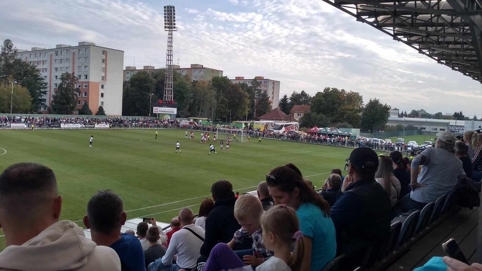 Momentka zo zápasu Lehota pod Vtáčnikom - Spartak Trnava.