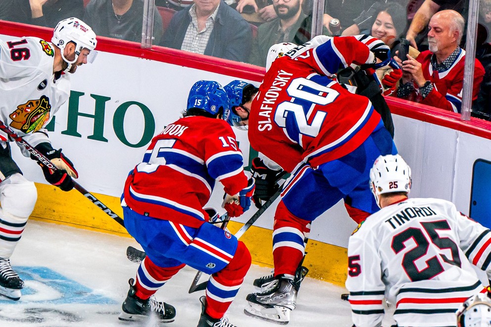 Juraj Slafkovský v zápase Montreal Canadiens - Chicago Blackhawks.