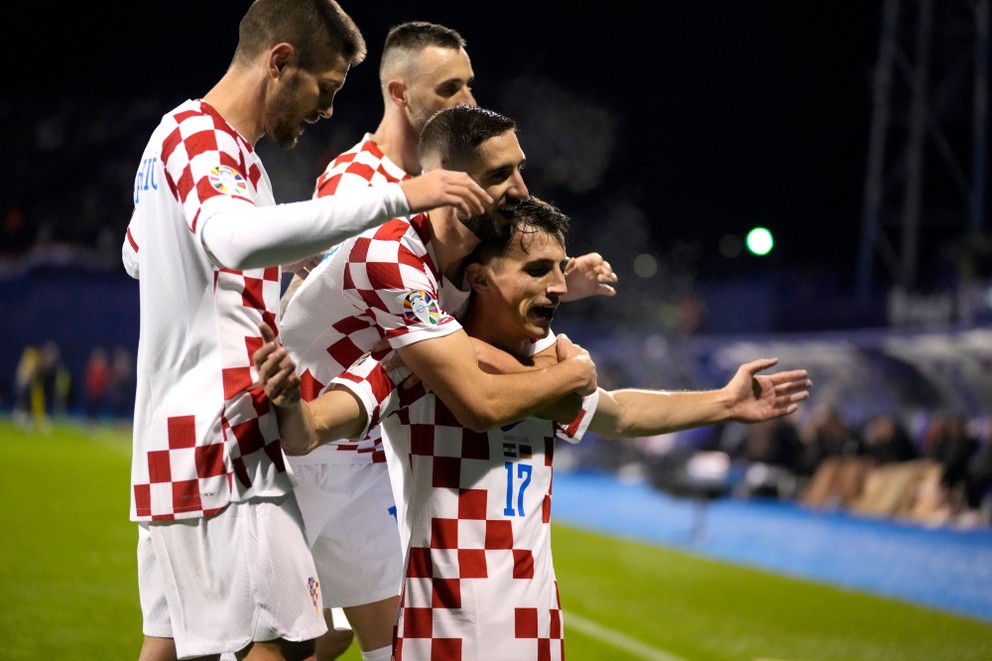 Futbalisti Chorvátska sa tešia z gólu