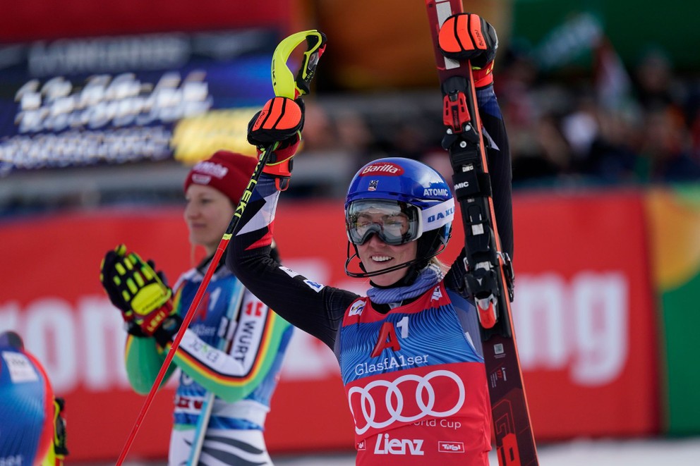 Mikaela Shiffrinová zvíťazila v slalome v rakúskom Lienzi 2023.