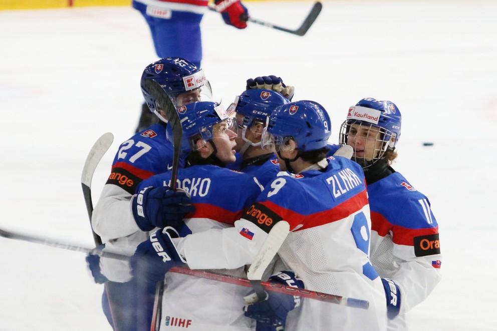 Radosť Slovákov v zápase proti USA na MS v hokeji do 20 rokov 2024.