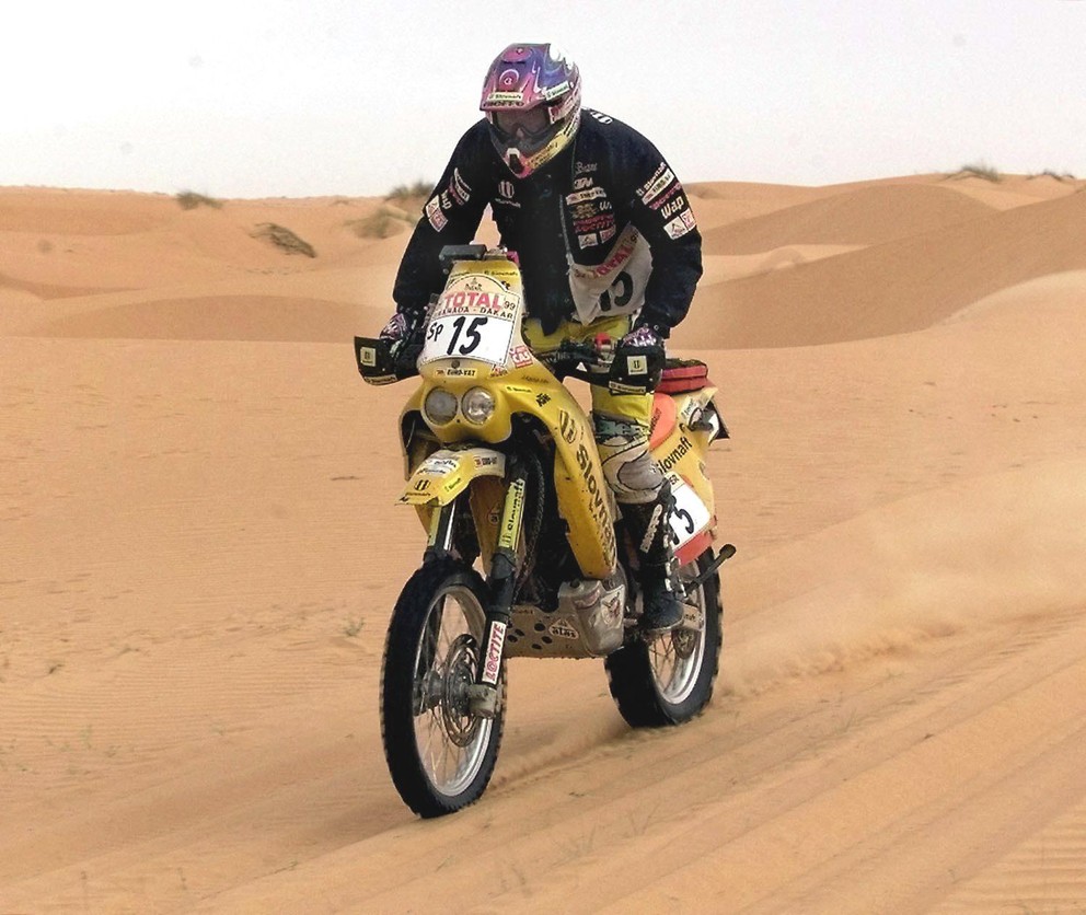 Jaroslav Katrnák sa Dakar vrátil hnd nasledujúci rok. Na fotografii z januára 1999.