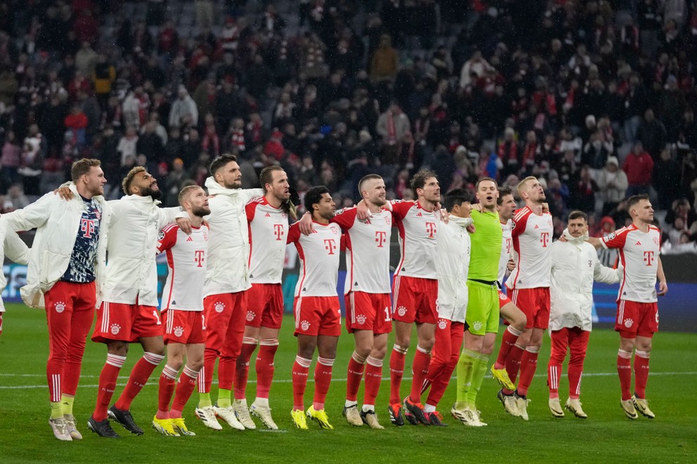 Futbalisti Bayernu Mníchov sa tešia z postupu do štvrťfinále Ligy majstrov. 