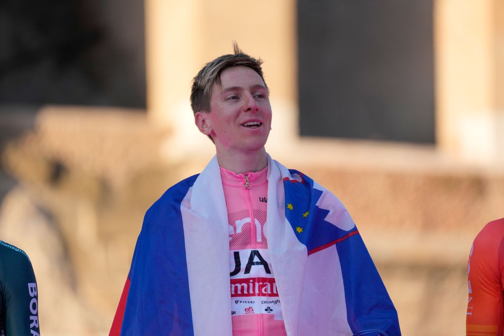 Slovinsky cyklista Tadej Pogačar sa stal víťazom pretekov Giro d'Italia 2024.