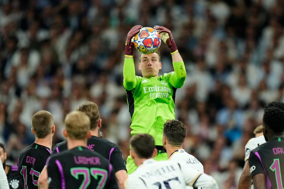 Andrij Lunin počas odvety semifinále Ligy majstrov Real Madrid - Bayern Mníchov.