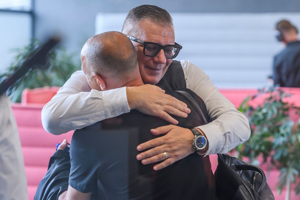 Na snímke tréner slovenskej futbalovej reprezentácie Francesco Calzona a vpravo prezident Slovenského futbalového zväzu (SFZ) Ján Kováčik.