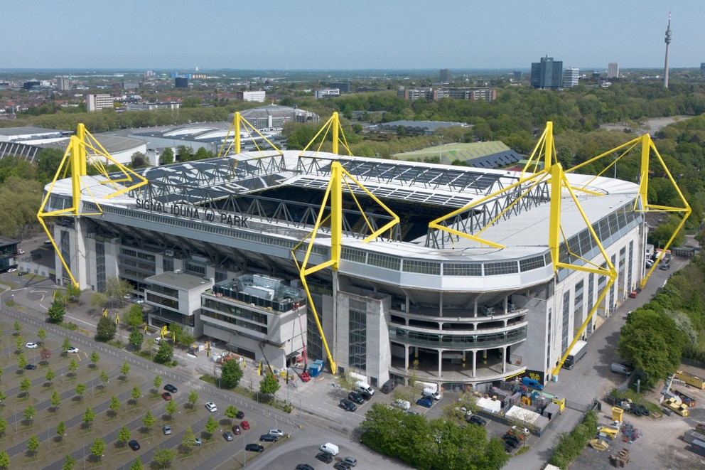 Signal Iduna-Park v Dortmunde. 