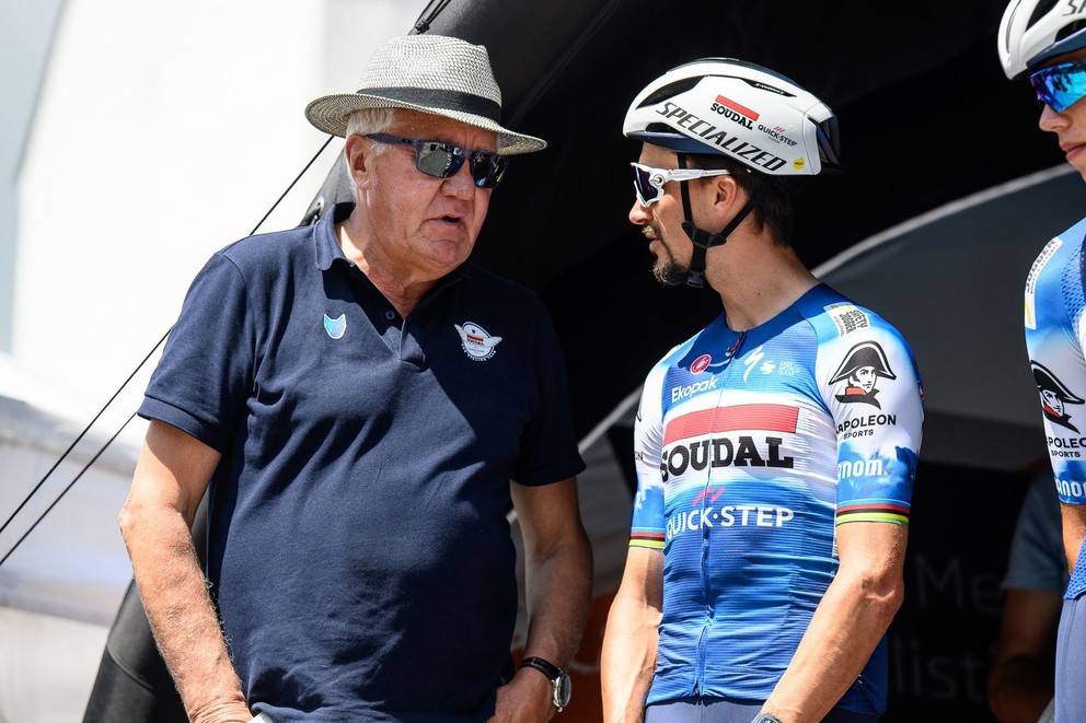 Šéf tímu Soudal Quick-Step Patrick Lefevere so Julianom Alaphilippom na Okolo Slovenska 2024.