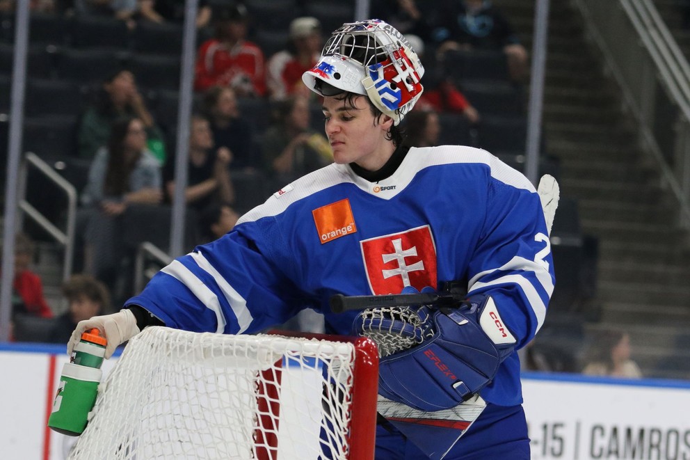 Michal Prádel v zápase Slovensko - Kanada na turnaju Hlinka Gretzky Cup 2024.