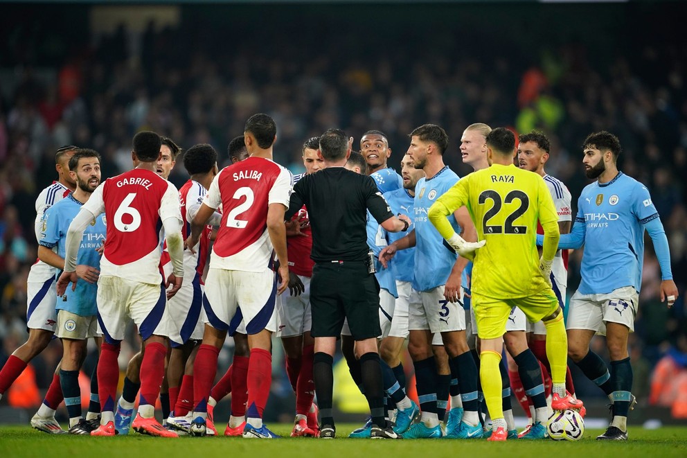 Momentka zo zápasu Manchester City 2:2 Arsenal.