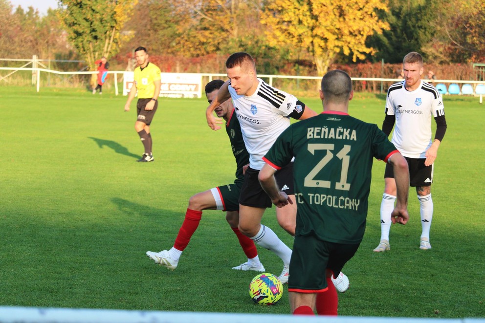 FC Topoľčany strelili na pôde ŠK Nitra-Dolné Krškany prvý i posledný gól, aj tak však prehrali 3:4.  