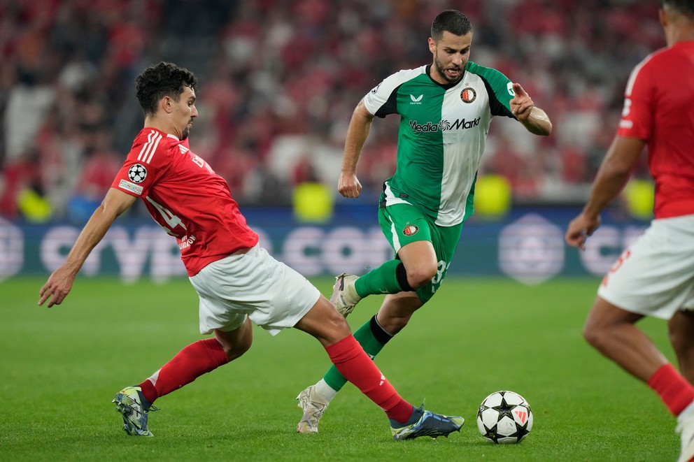 Dávid Hancko v zápase Benfica Lisabon - Feyenoord Rotterdam.