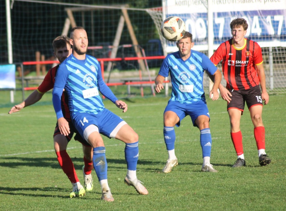 Momentka zo zápasu FK Gerlachov - MFK Spartak Medzev v IV. lige Východ.