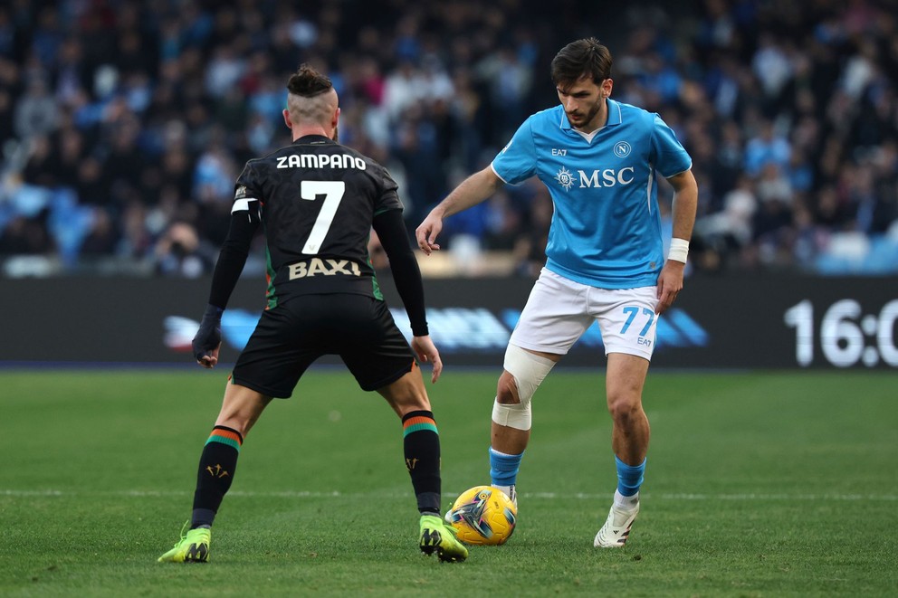 Gruzínsky futbalista Chviča Kvaracchelija v drese Neapolu.