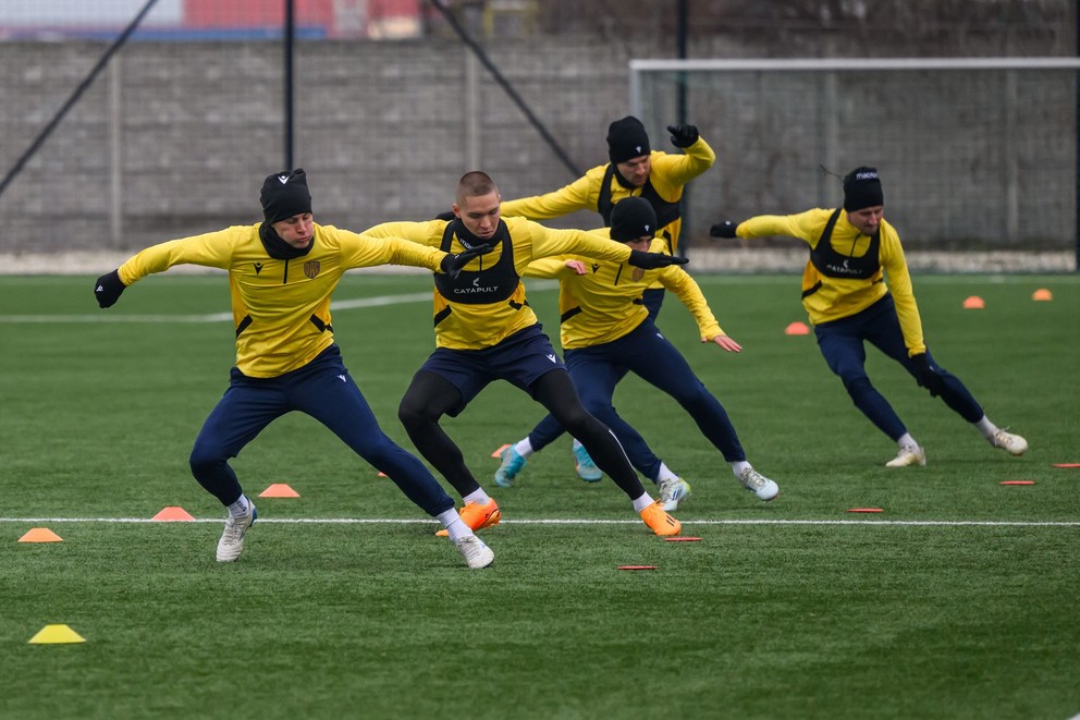 Hráči na tréningu počas štartu zimnej prípravy vo futbalovom klube DAC 1904 Dunajská Streda.