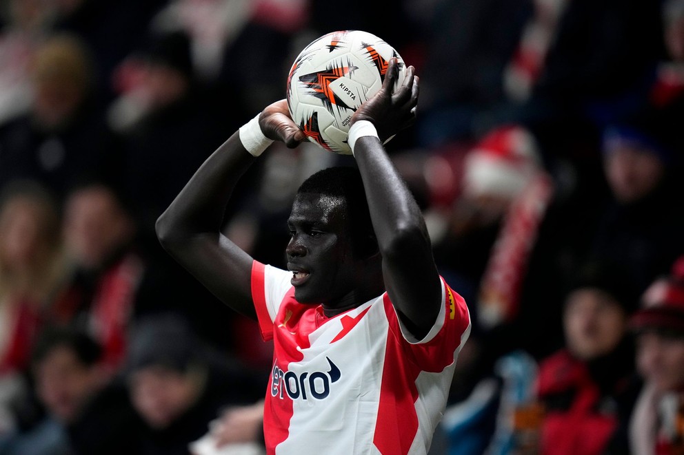 El Hadji Malick Diouf v drese SK Slavia Praha.