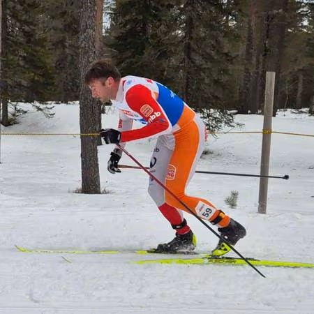 Petter Northug počas skiatlonu na majstrovstvách Nórska. 