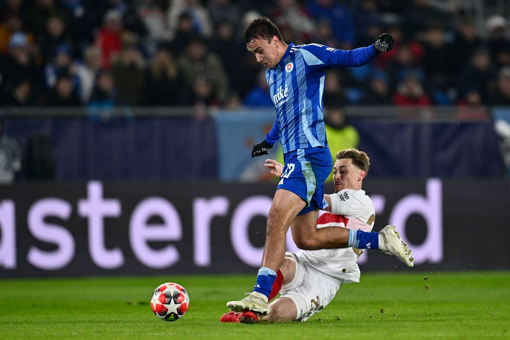 David Strelec v zápase Ligy majstrov ŠK Slovan Bratislava - VfB Stuttgart.