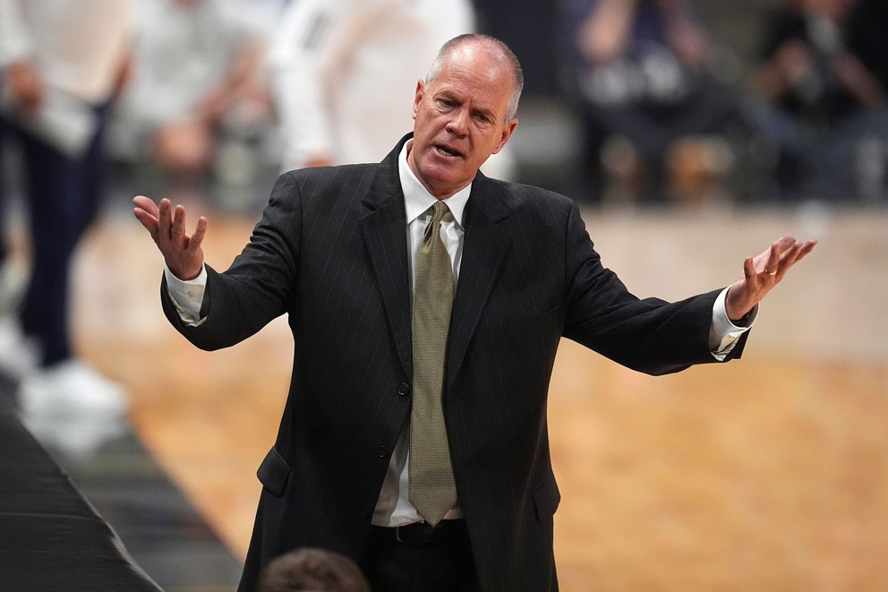 Tréner Colorado Buffaloes Tad Boyle.