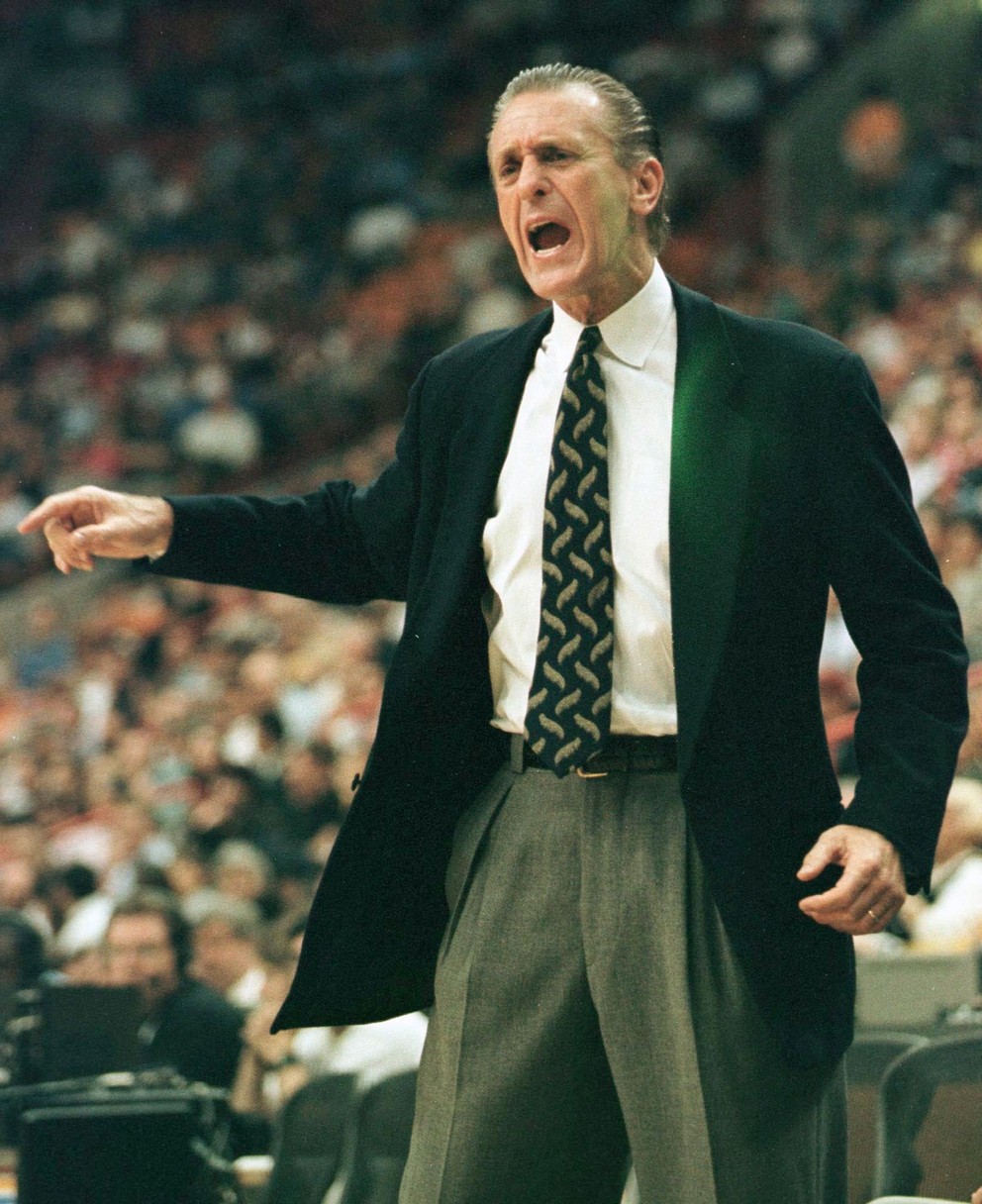 Pat Riley na lavičke Miami Heat.