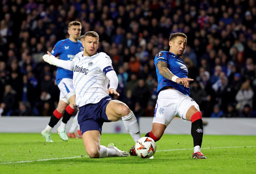 James Tavernier (vpravo).