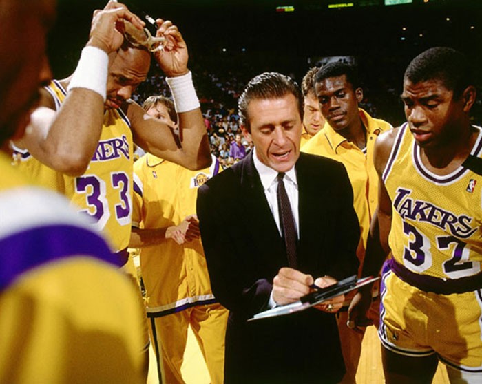 Pat Riley na lavičke LA Lakers.