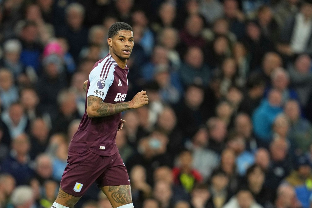 Marcus Rashford v drese klubu Aston Villa.