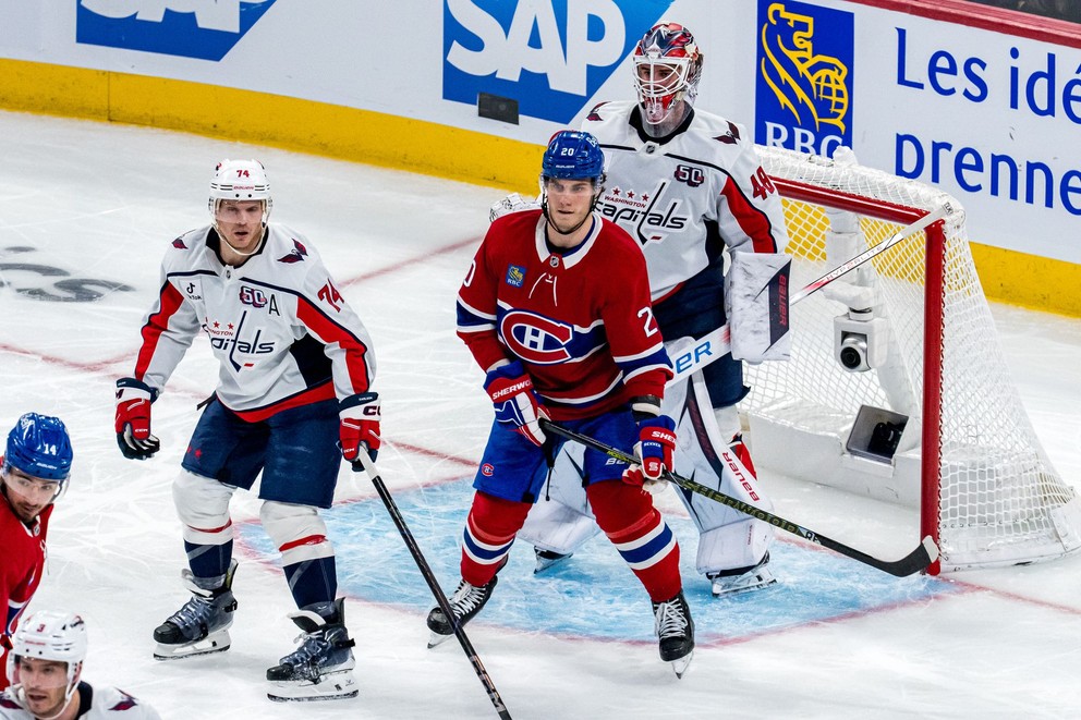 Juraj Slafkovský vo 4. zápase 1. kola play-off NHL: Montreal Canadiens - Washington Capitals.