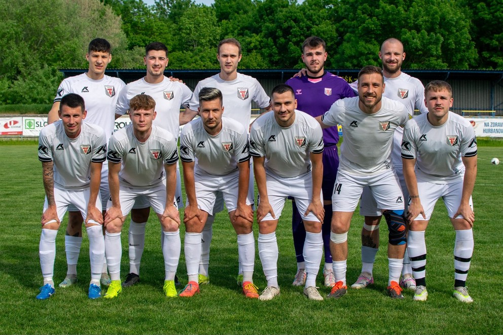 Pred zápasom Hurbanovo – Štúrovo (0:2) hostia od južnej hranice.