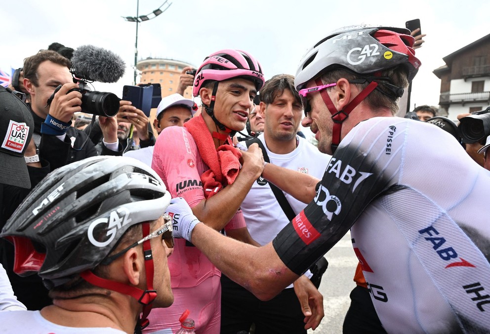 Isaac Del Toro prišiel o ružový dres v predposlednej etapy pretekov Giro d'Italia 2025.