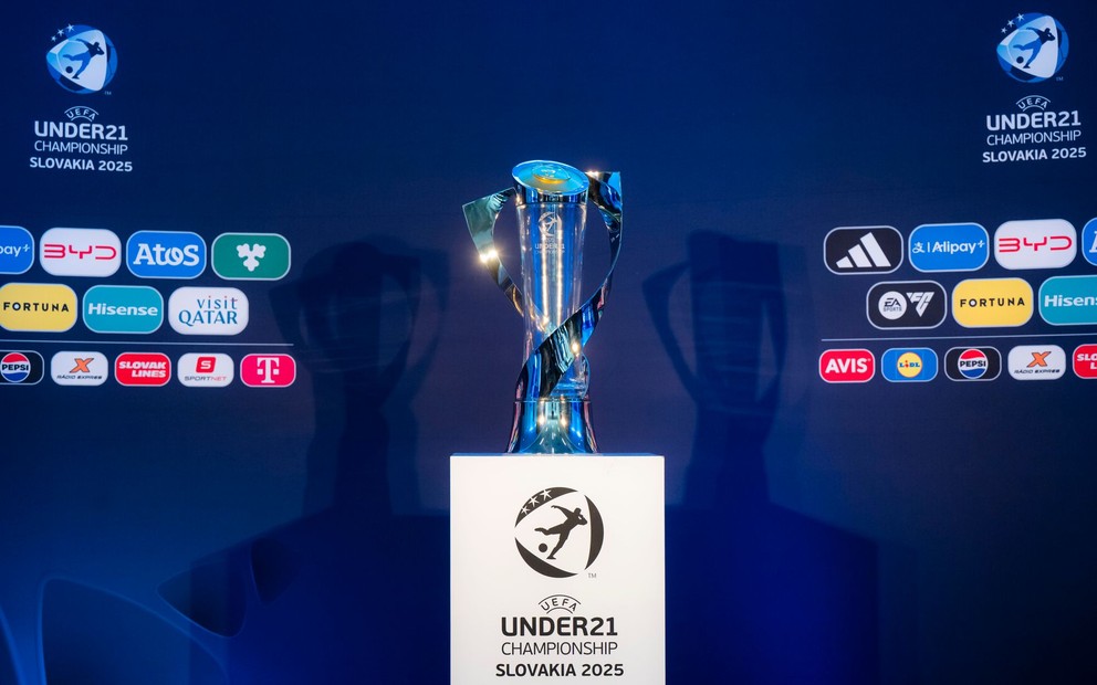Trofej pre víťaza ME vo futbale do 21 rokov 2025 (EURO U21 2025).