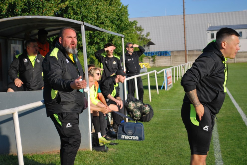 Tréner FC Baník Prievidza Filip Hlohovský (vpravo).