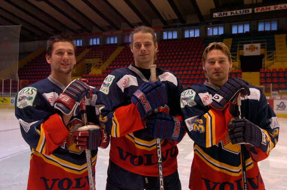 Richard Zedník, Michal Handzuš a Vladimír Országh v drese Zvolena počas výluky v NHL v sezóne 2004/2005.
