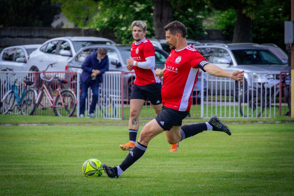 Kapitán Dávid Huszár.