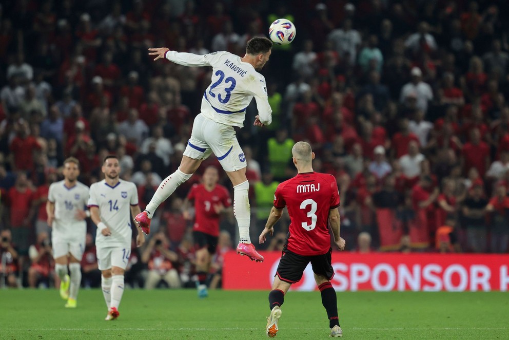 Fotka zo zápasu Albánsko - Srbsko.