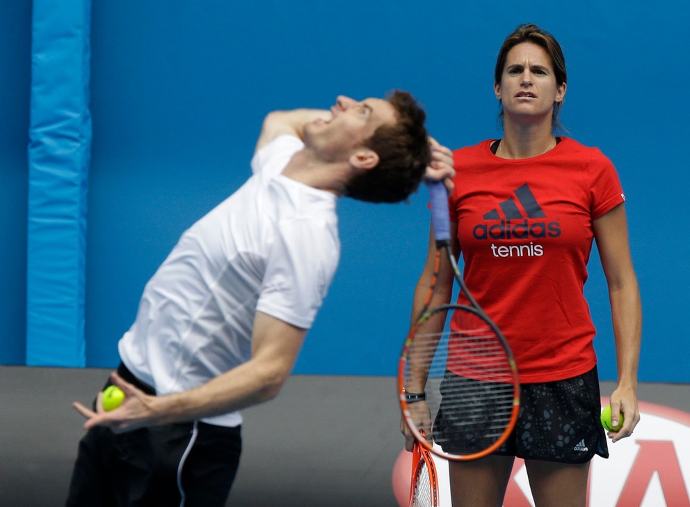 Andy Murray a jeho trénerka Amélie Mauresmová na tréningu počas grandslamového turnaja Australian Open 2025.