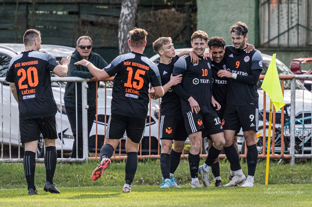 Radosť hráčov MŠK Novohrad Lučenec.