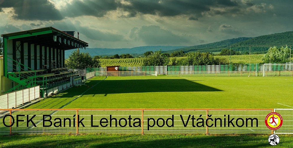 Štadión v Lehote pod Vtáčnikom.
