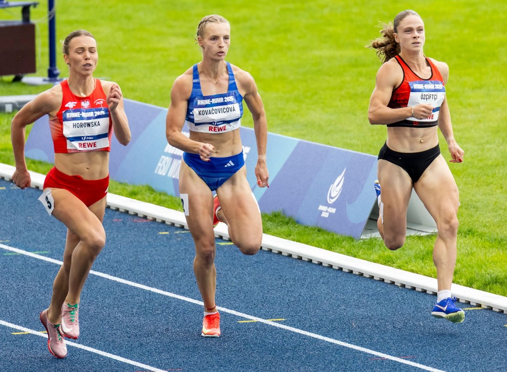 Lenka Kováčovičová.