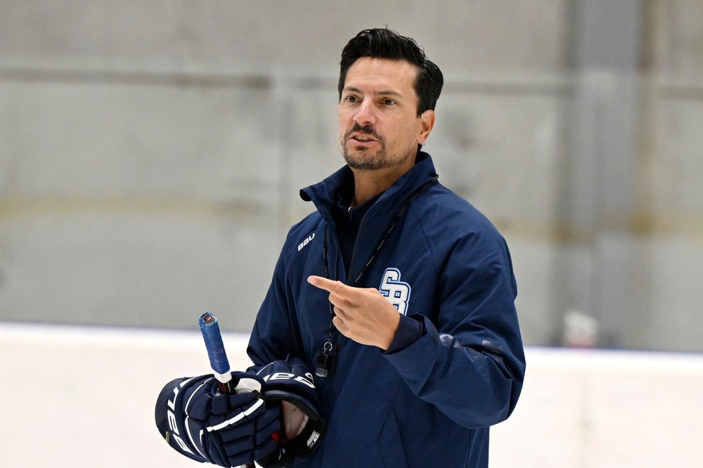 Brad Tapper počas tréningu HC Slovan Bratislava.