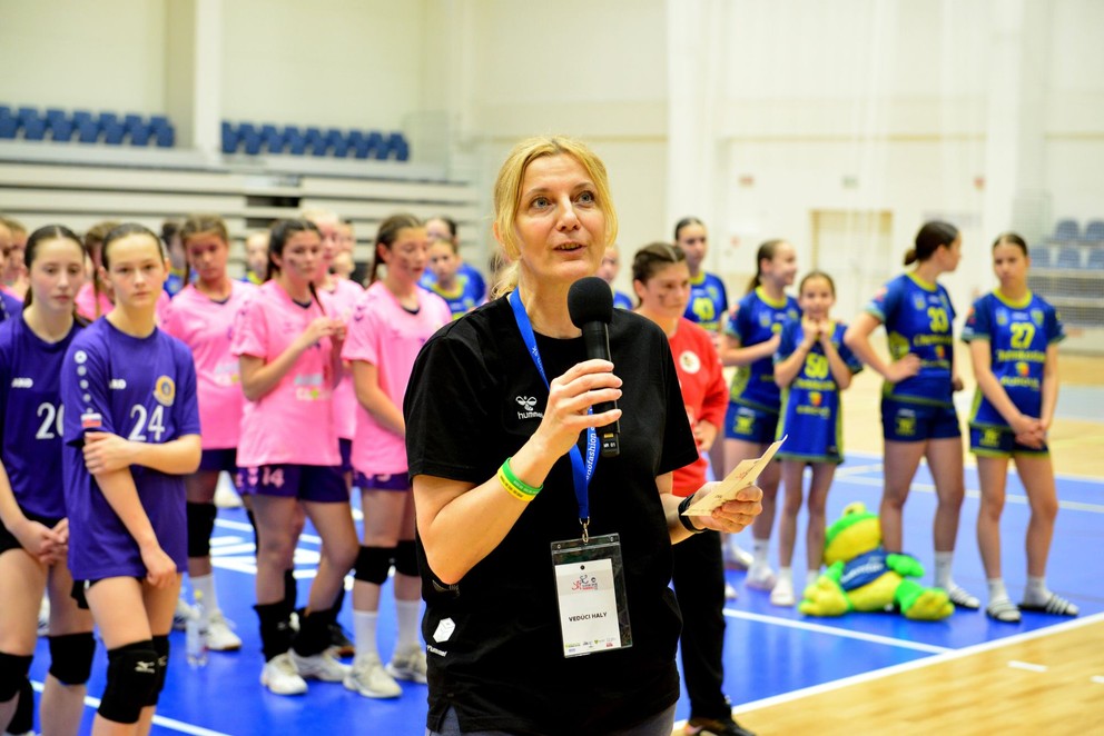 Predsedníčka hádzanárskeho klub Slovan Malá Fatra - HK Žilina Renáta Bartková.