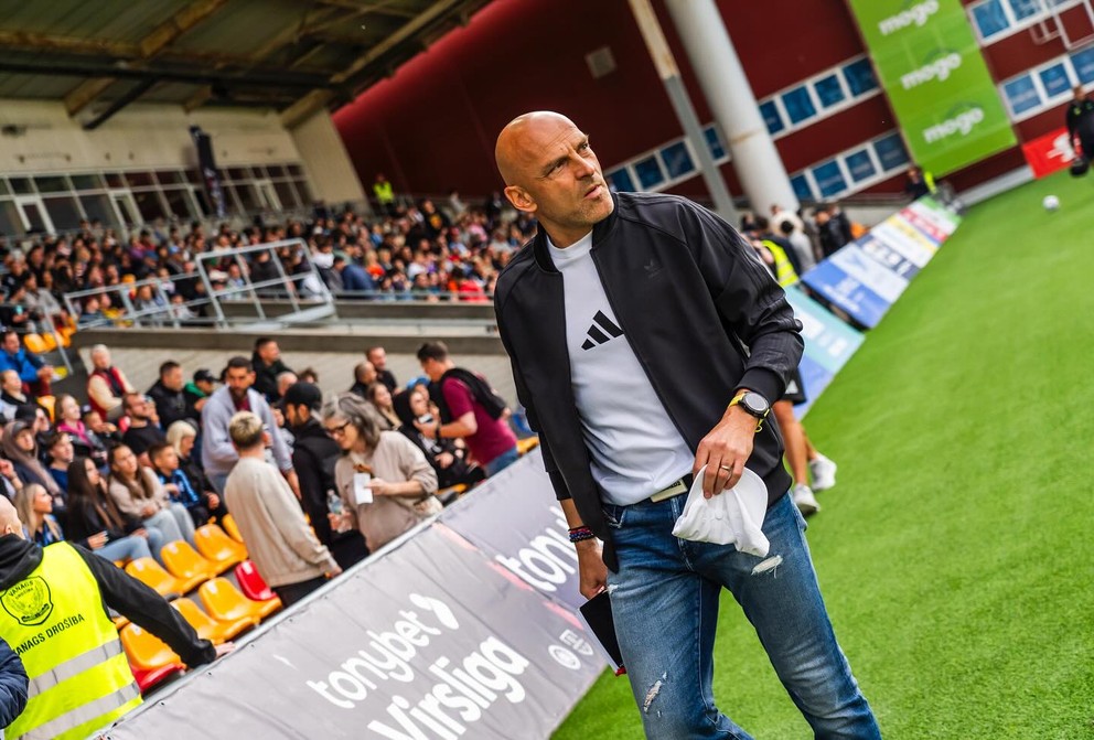 Tréner Adrián Guľa.