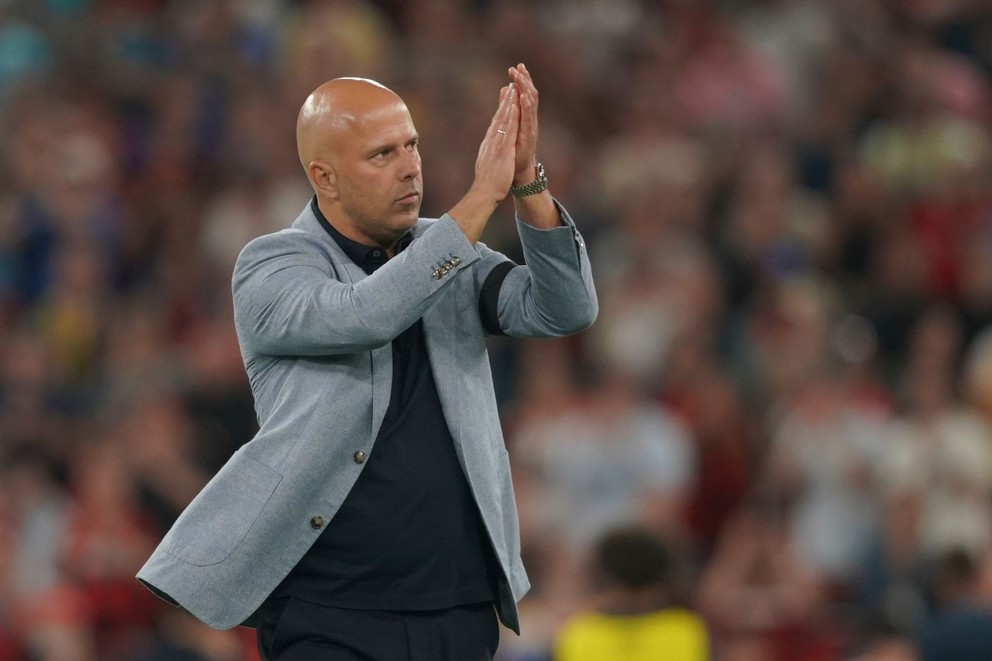 Na snímke je tréner FC Liverpoolu Arne Slot.