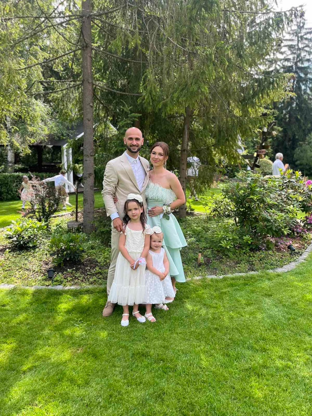 Futbalista Dominik Fótyik s rodinkou. 