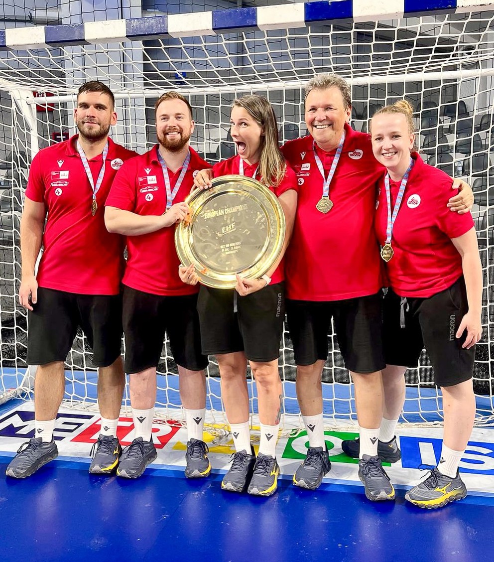 Realizačný tím Slovenska na ME U17 v Čiernej Hore.