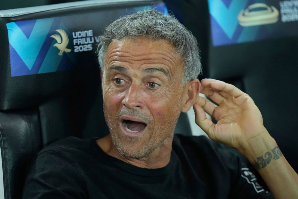 Tréner PSG Luis Enrique.