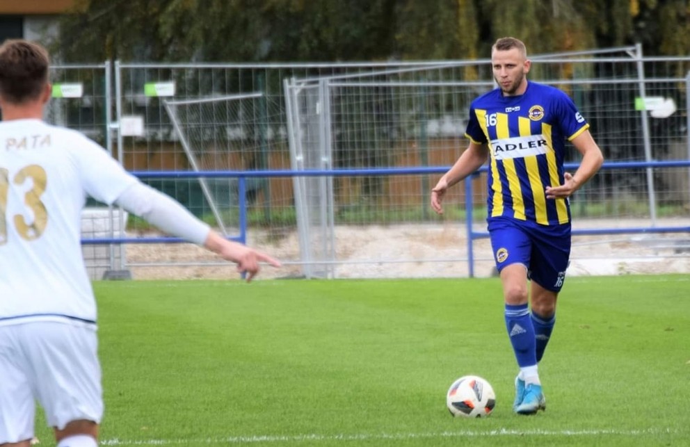 Peter Lančarič pri lopte.